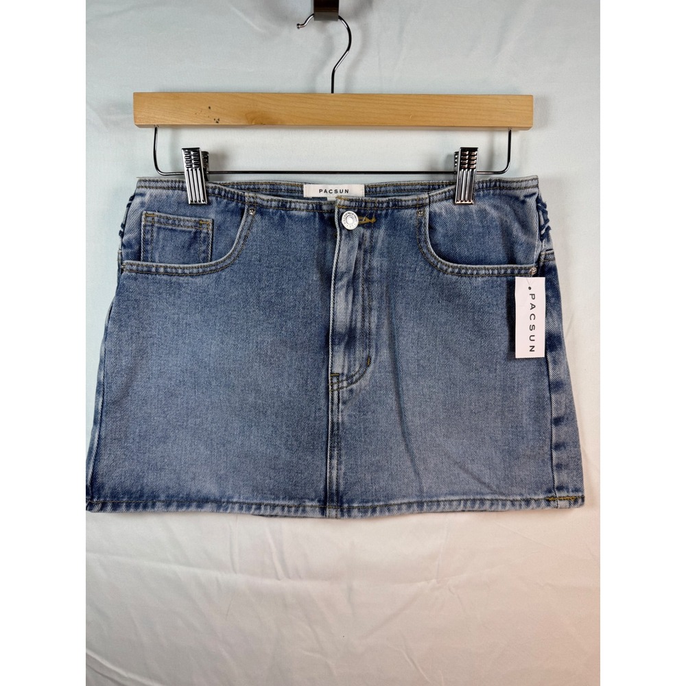 PacSun Butterfly Embroidered Denim Mini Skirt‎ Med Wash Blue Womens Size 26 NWT
